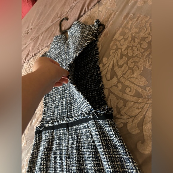 Dress - Picture 3 of 4